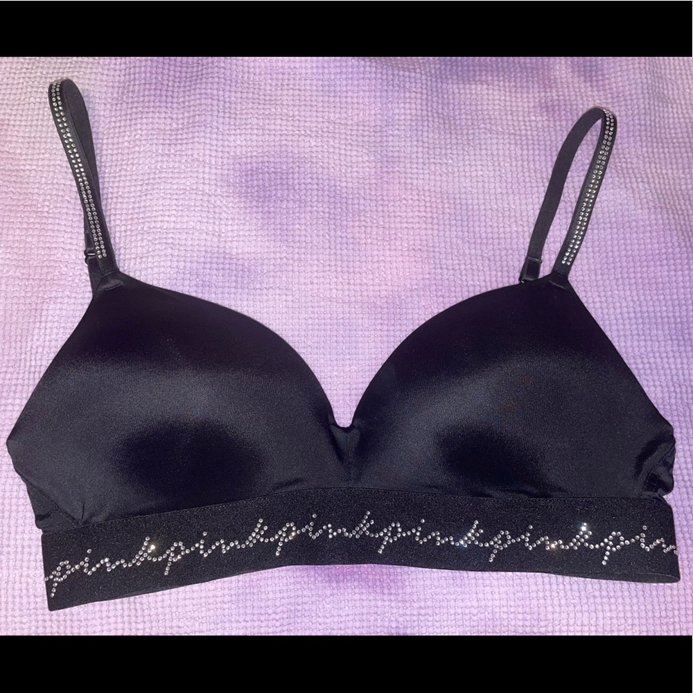 Wear Everywhere Wireless Push-up  Pure Black Shine 34C bra.